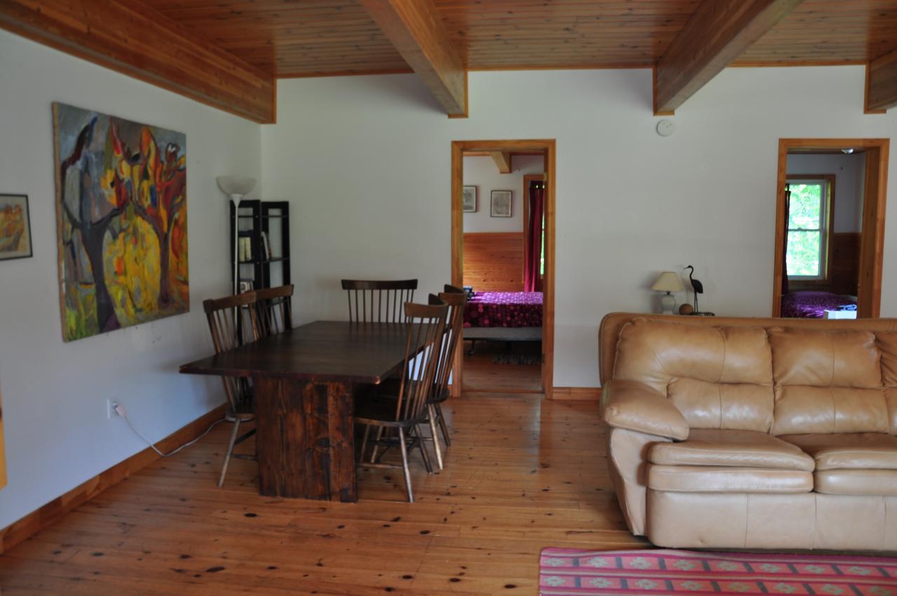 Breton Cove Farmhouse Guest House Indian Brook Exterior photo