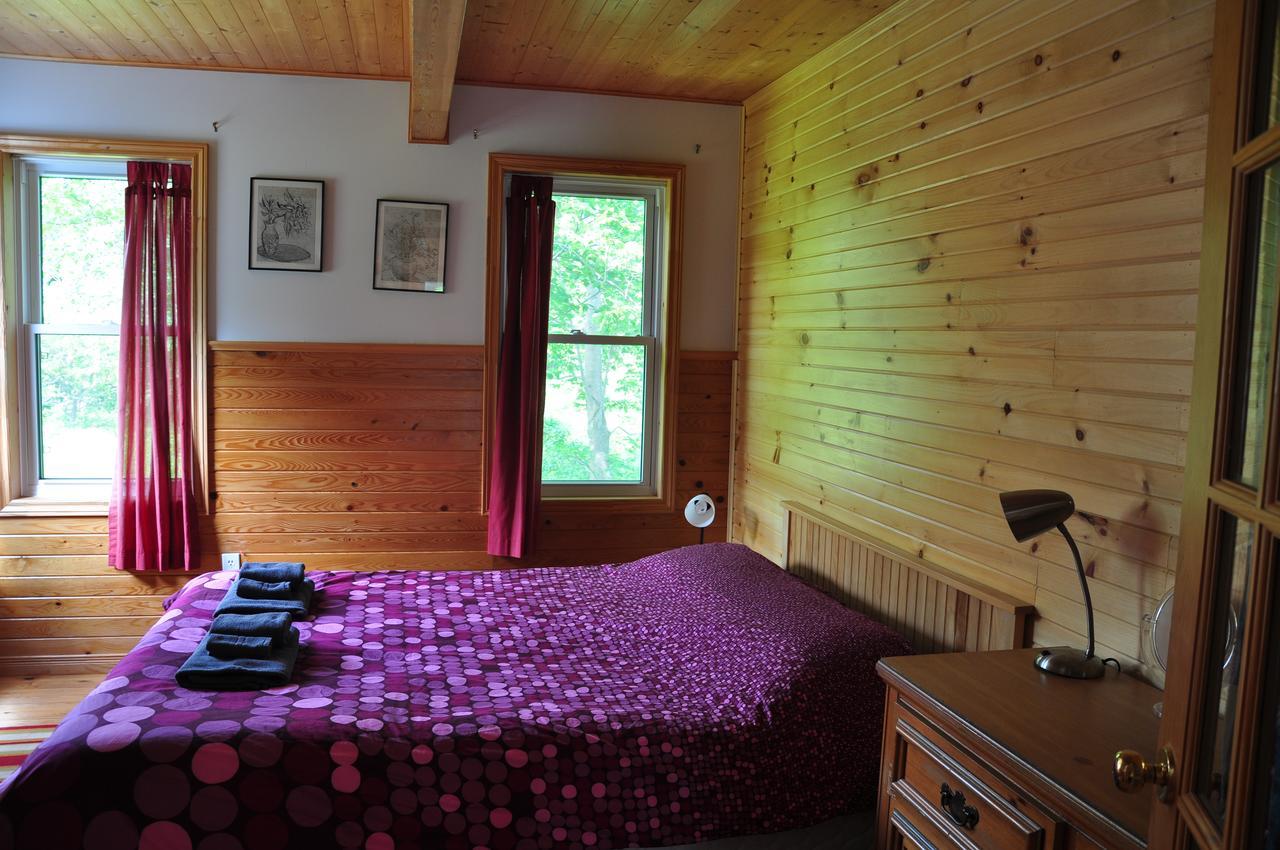 Breton Cove Farmhouse Guest House Indian Brook Exterior photo